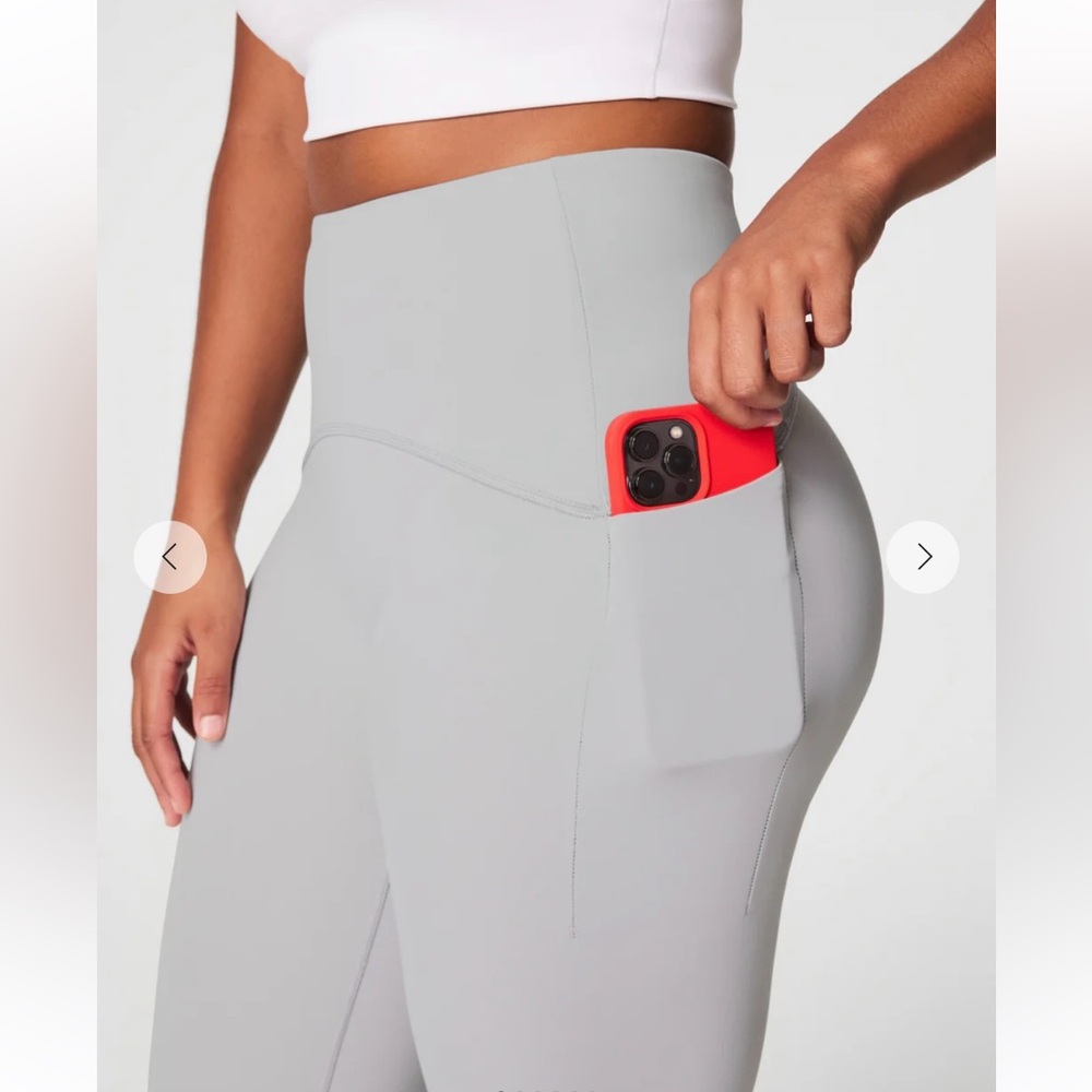 Spanks size XS booty boost 7/8 pocket legging in cloudy grey